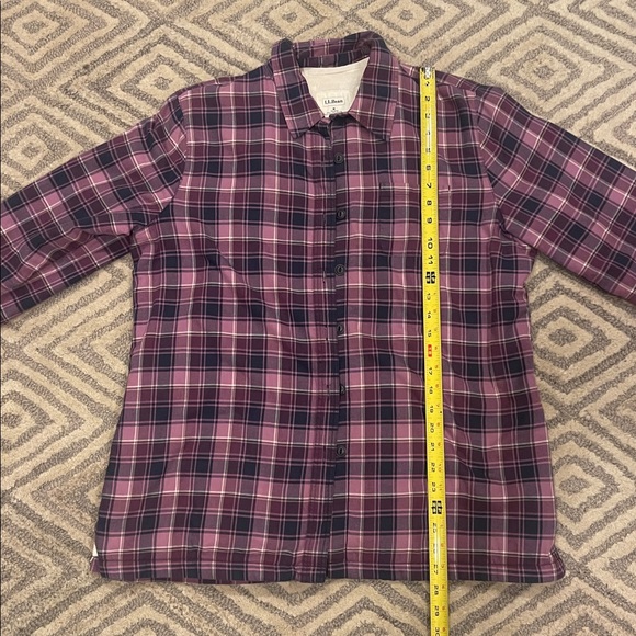 LLBean sherpa lined flannel shirt - Picture 8 of 10